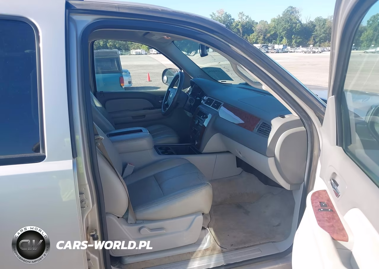 2007 Chevrolet Suburban 1500 Lt VIN:3GNFC16027G258130 - 5