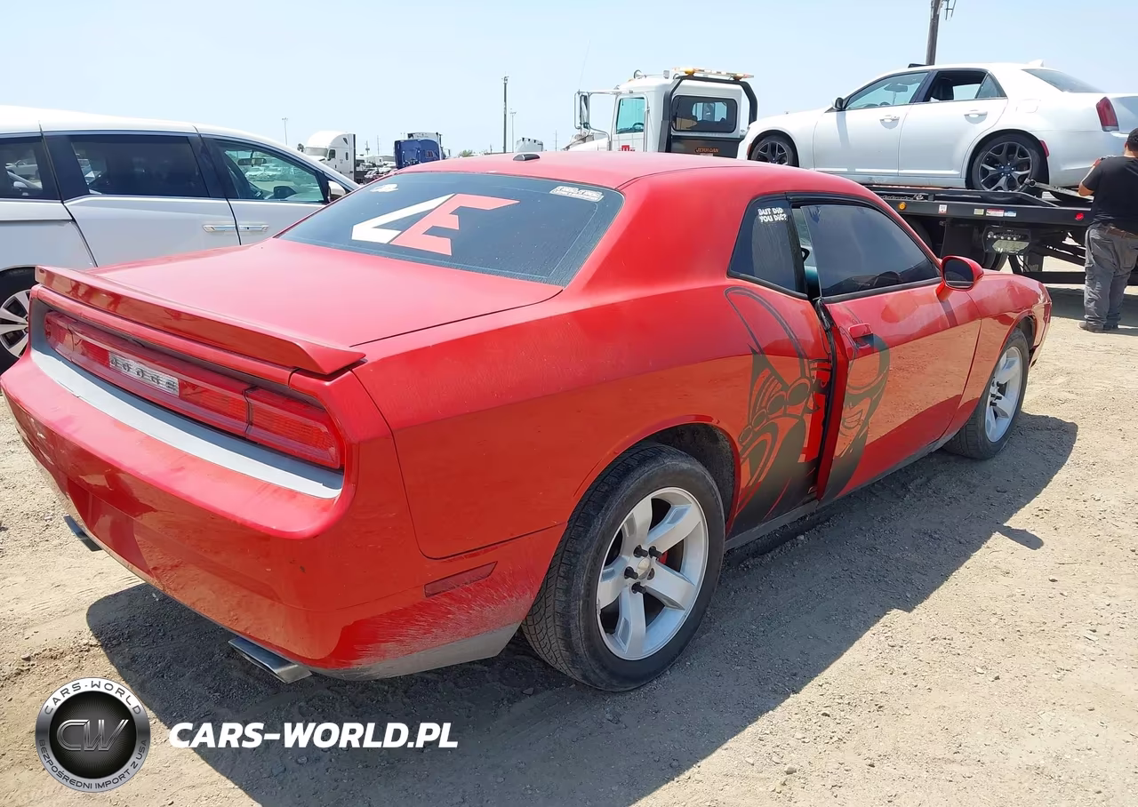 2013 Dodge Challenger R-T Classic VIN:2C3CDYBTXDH675173 - 4