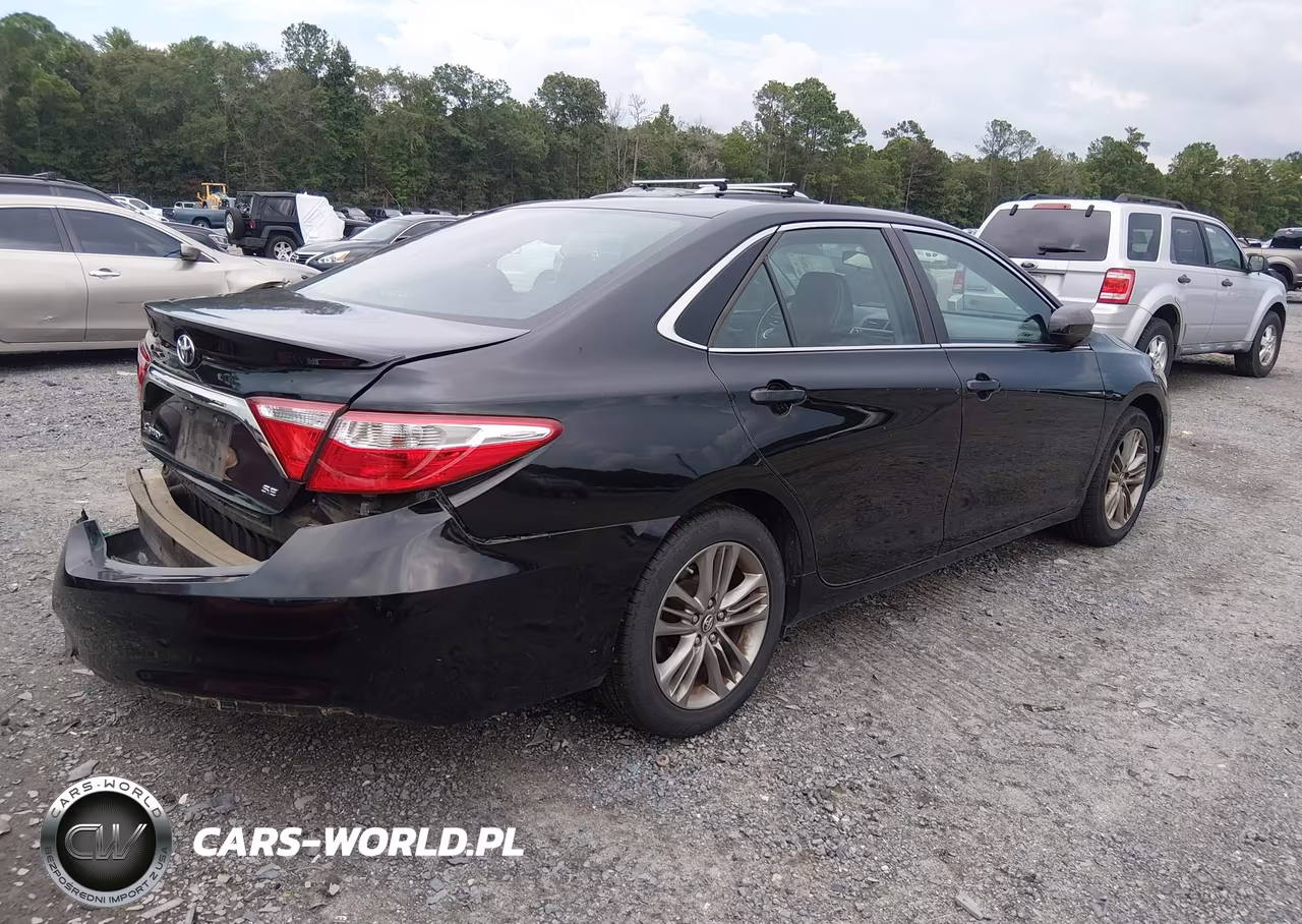 2017 Toyota Camry Se VIN:4T1BF1FK4HU770773 - 4