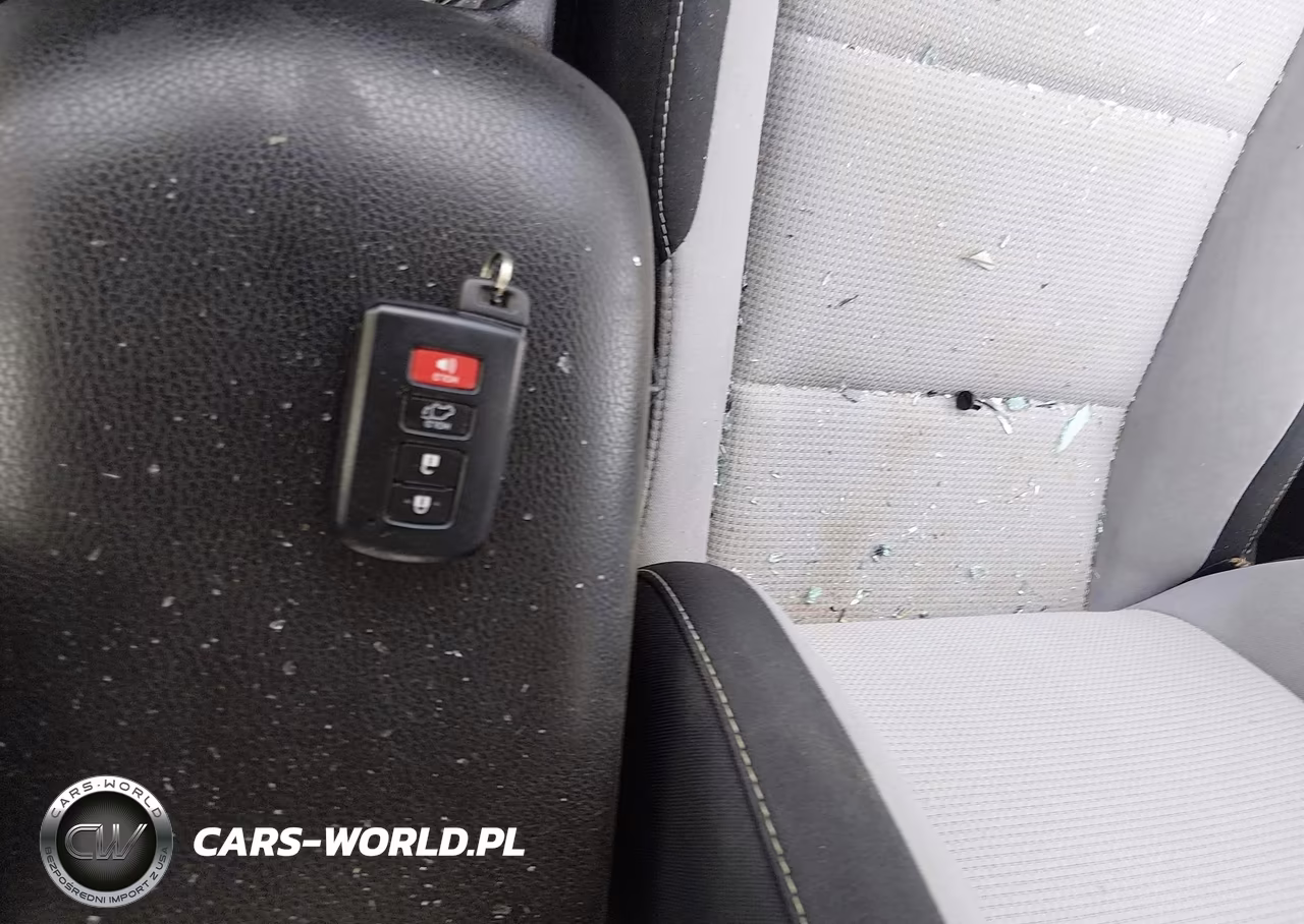 2017 Toyota Rav4 Xle VIN:2T3RFREV0HW623933 - 11