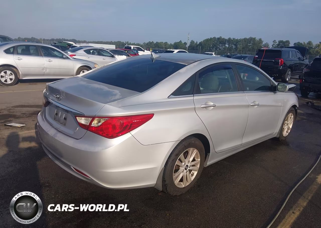 2011 Hyundai Sonata Gls VIN:5NPEB4AC1BH120525 - 4
