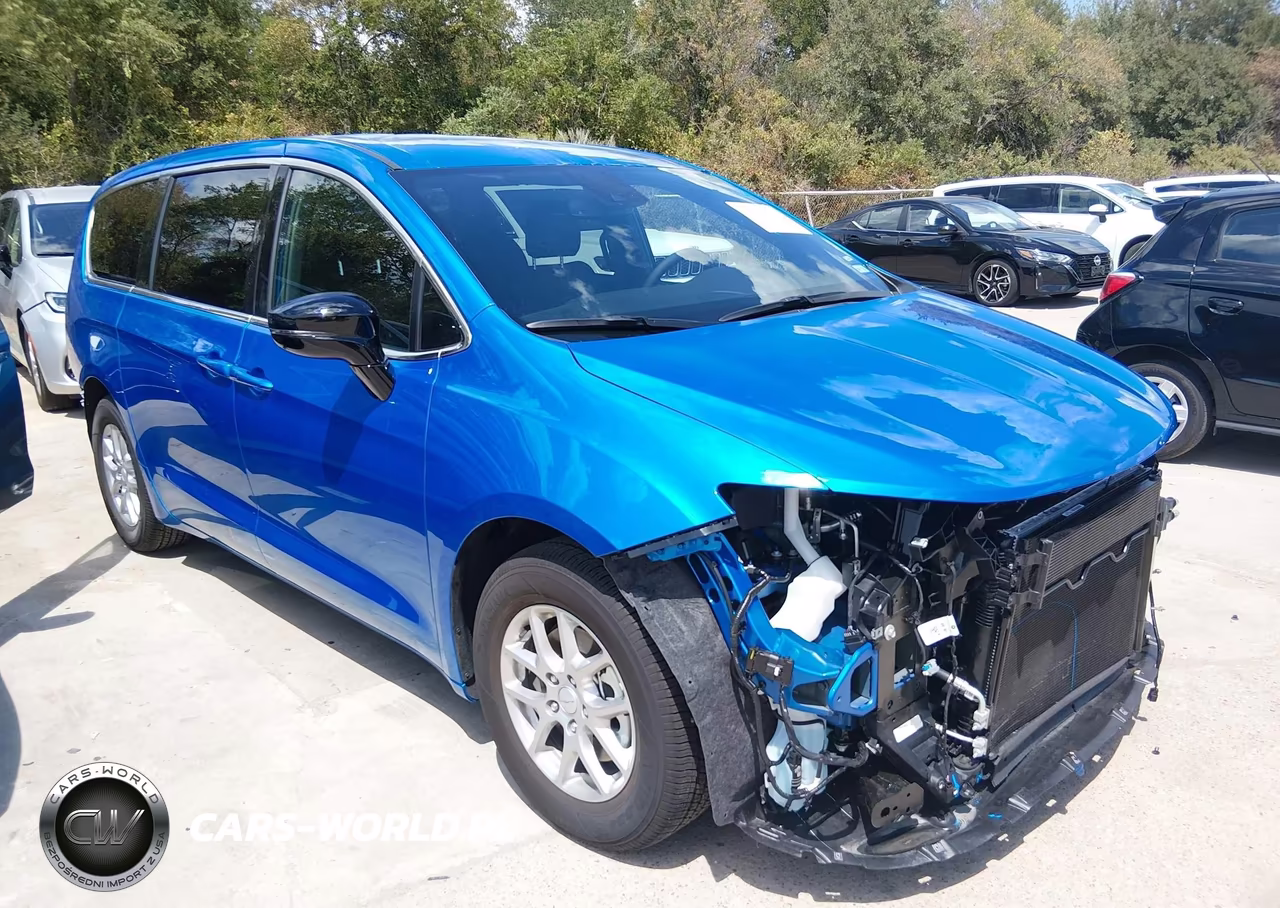 2027 Chrysler Pacifica – zdjęcie 1 z 17