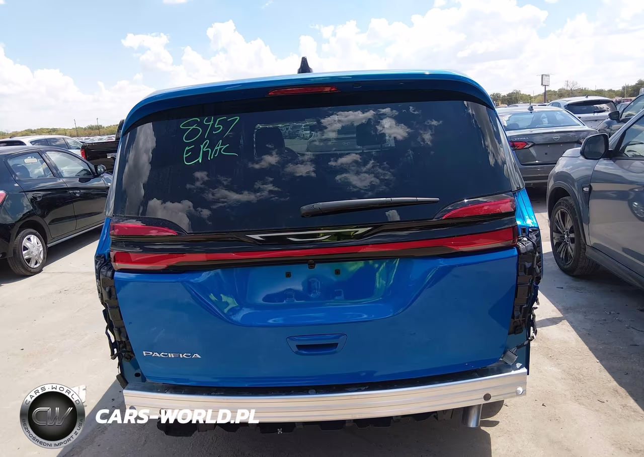 2027 Chrysler Pacifica VIN:2C4RC1BG0VR586534 - 16
