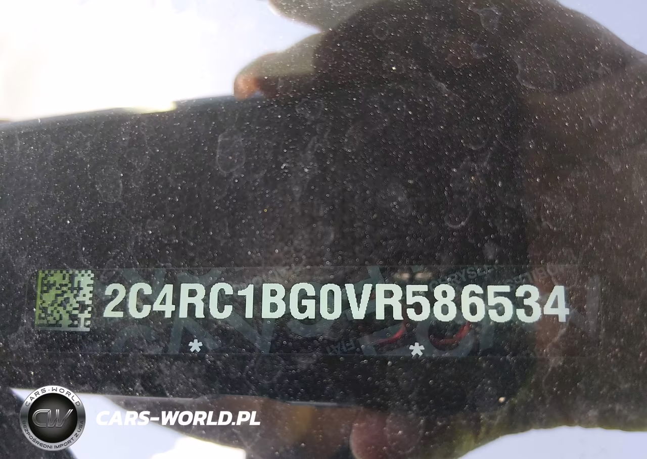 2027 Chrysler Pacifica VIN:2C4RC1BG0VR586534 - 9