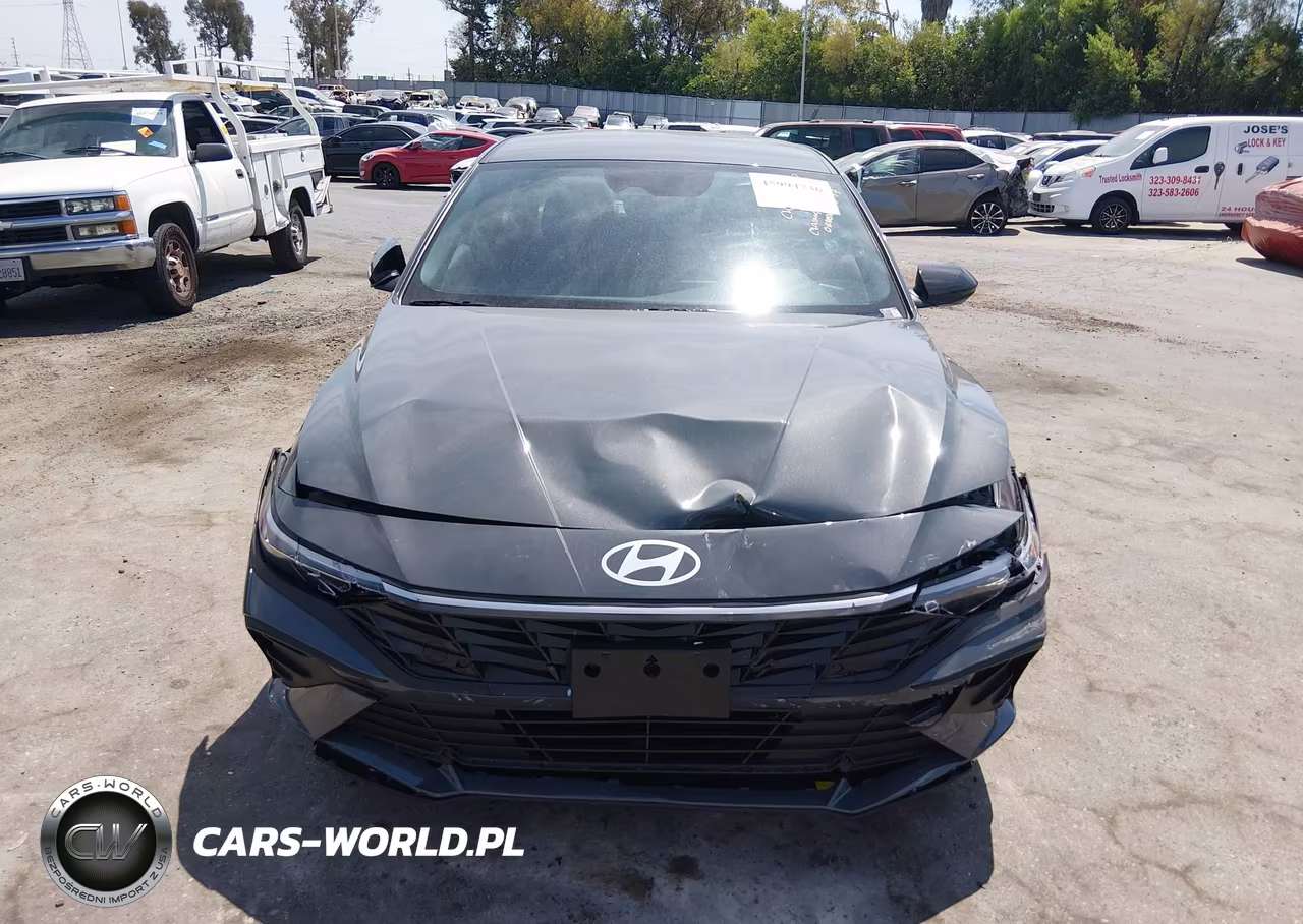 2026 Hyundai Elantra Sel Sport VIN:KMHLM4DG3TU215266 - 12
