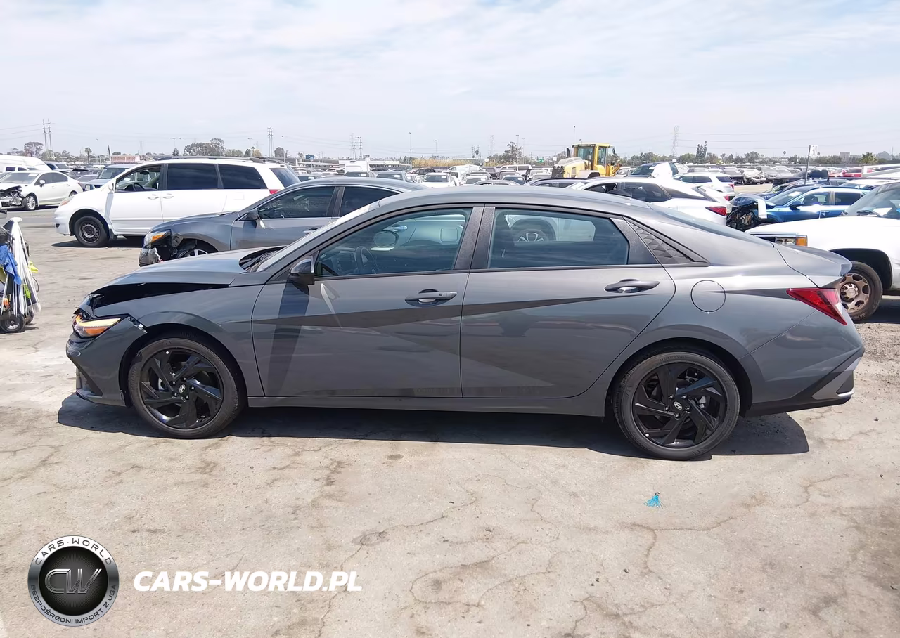 2026 Hyundai Elantra Sel Sport VIN:KMHLM4DG3TU215266 - 14