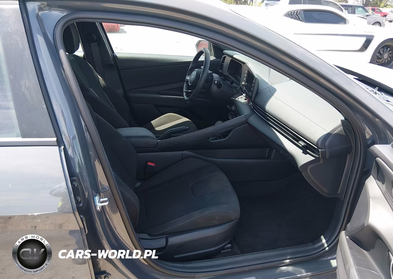 2026 Hyundai Elantra Sel Sport VIN:KMHLM4DG3TU215266 - 5