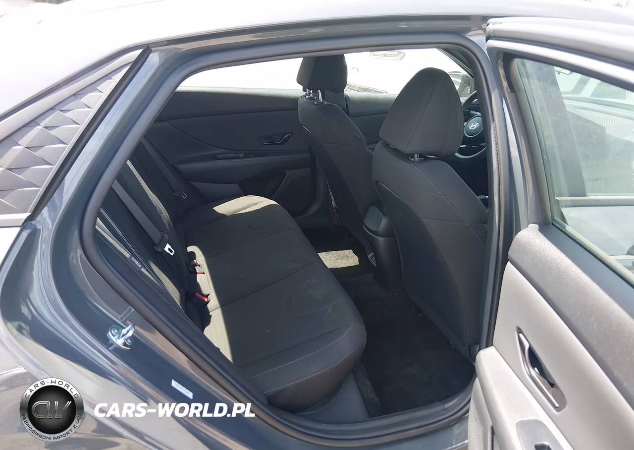 2026 Hyundai Elantra Sel Sport VIN:KMHLM4DG3TU215266 - 8