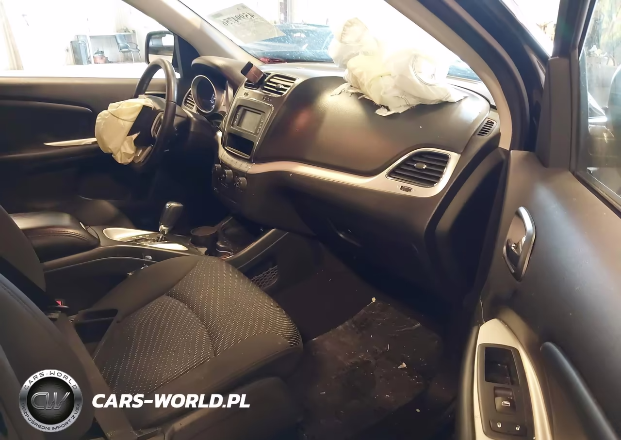 2019 Dodge Journey Se VIN:3C4PDCBB6KT784094 - 5