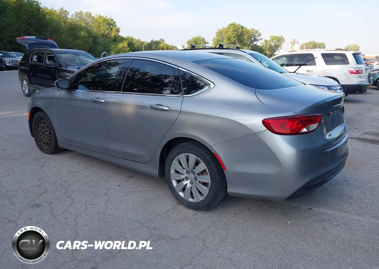 2015 Chrysler 200 Lx VIN:1C3CCCFB9FN699692 - 3