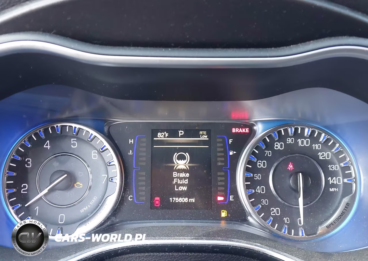 2015 Chrysler 200 Lx VIN:1C3CCCFB9FN699692 - 7