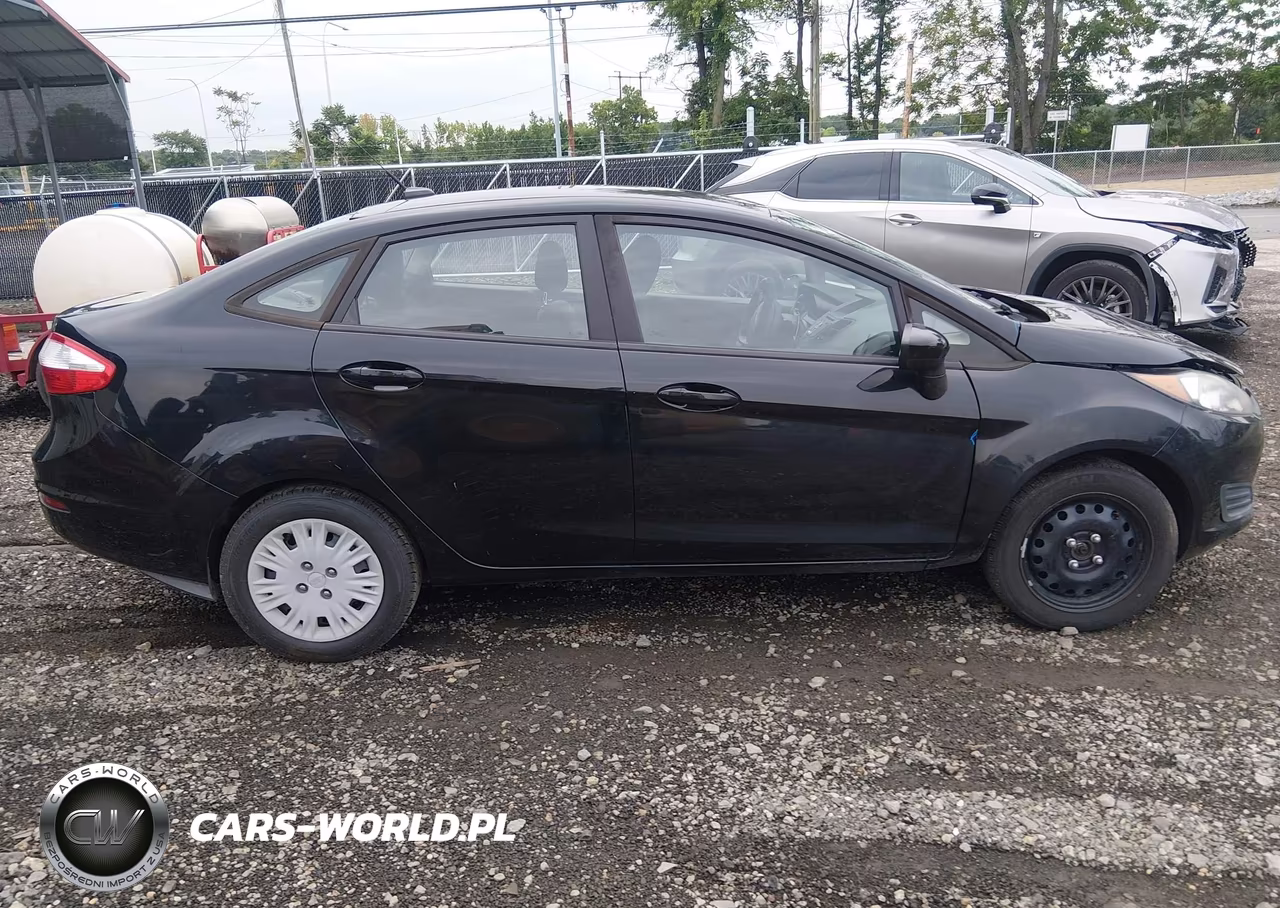 2017 Ford Fiesta S VIN:3FADP4AJ2HM131487 - 13