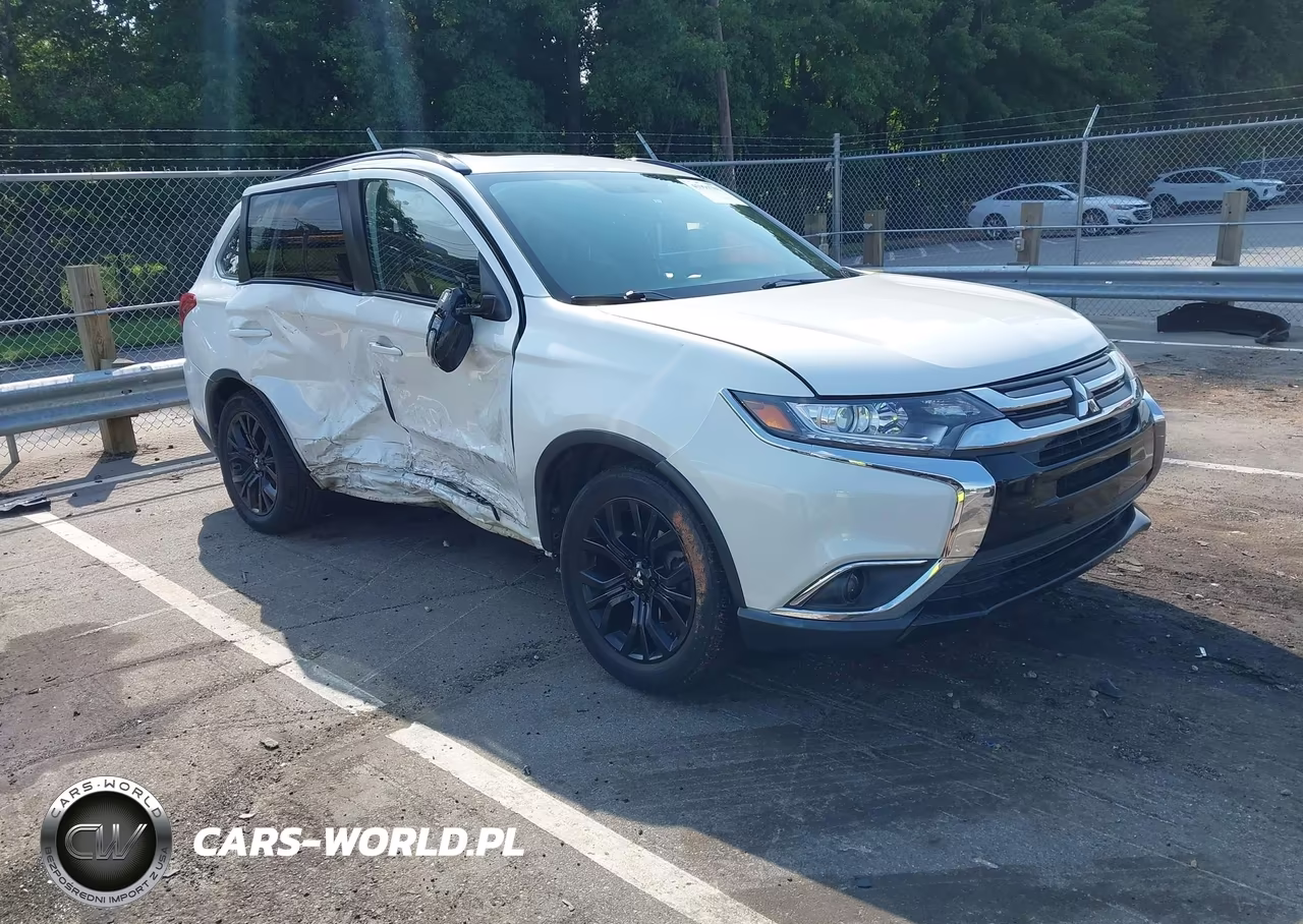 2018 Mitsubishi Outlander Le