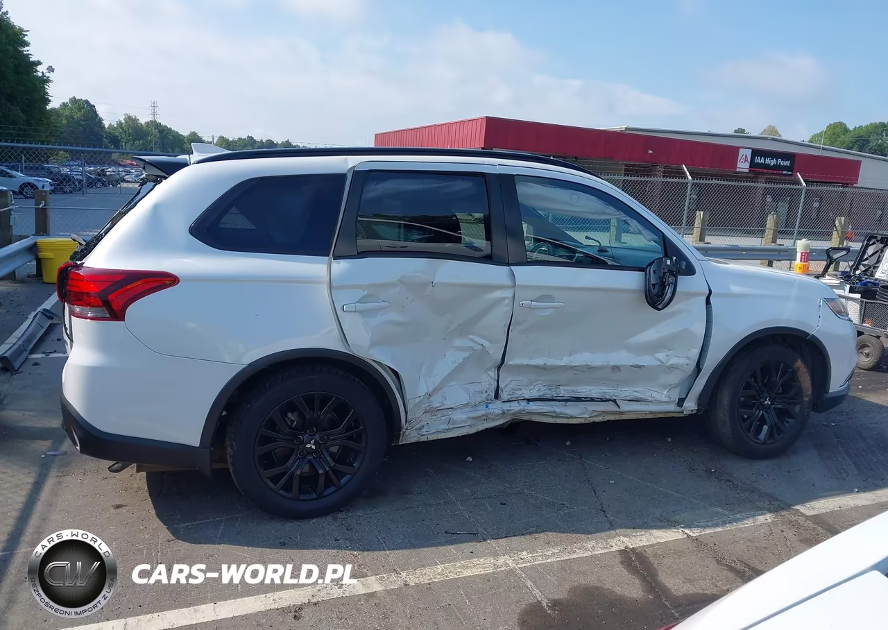 2018 Mitsubishi Outlander Le VIN:JA4AD3A37JZ019249 - 14