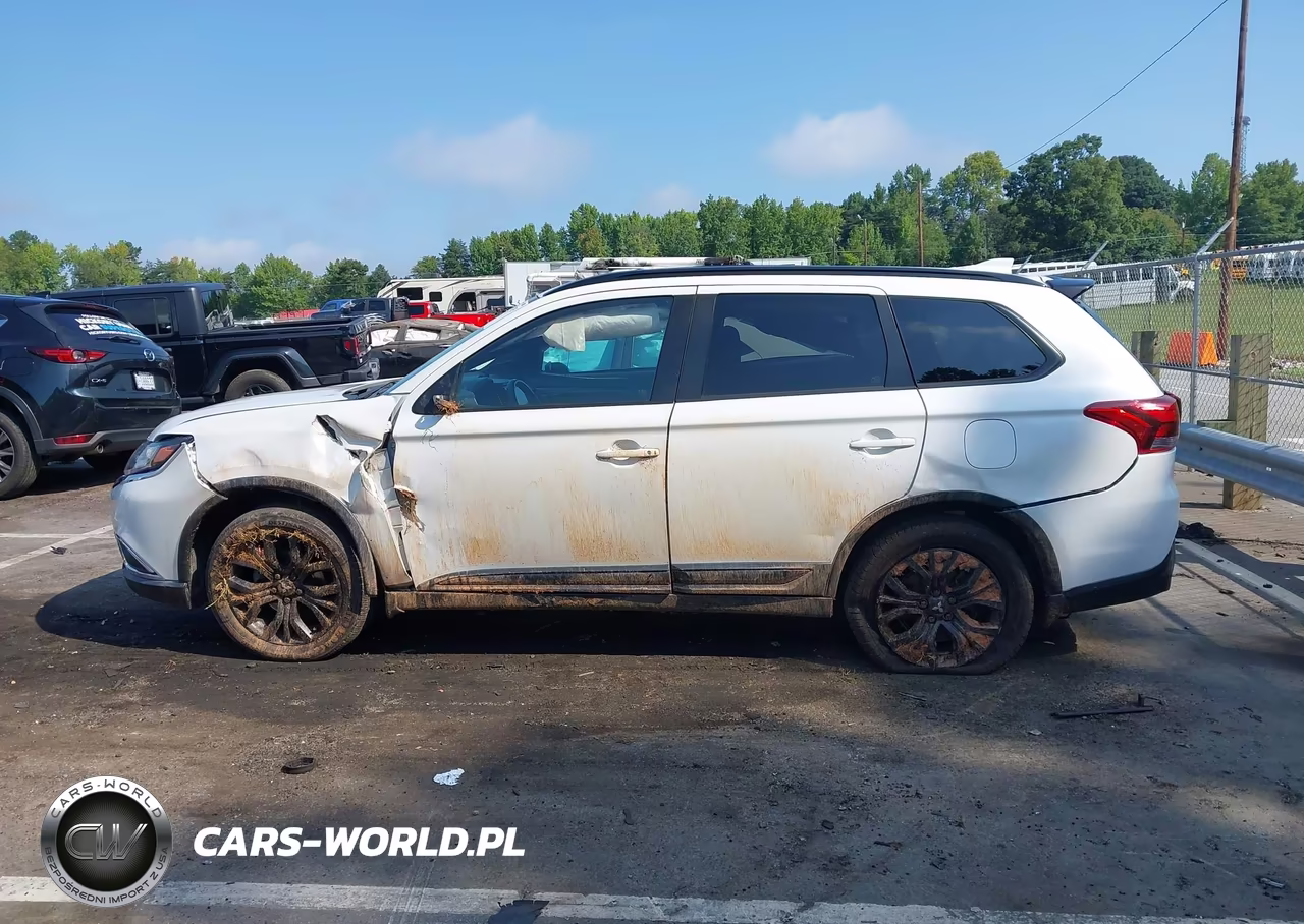 2018 Mitsubishi Outlander Le VIN:JA4AD3A37JZ019249 - 15