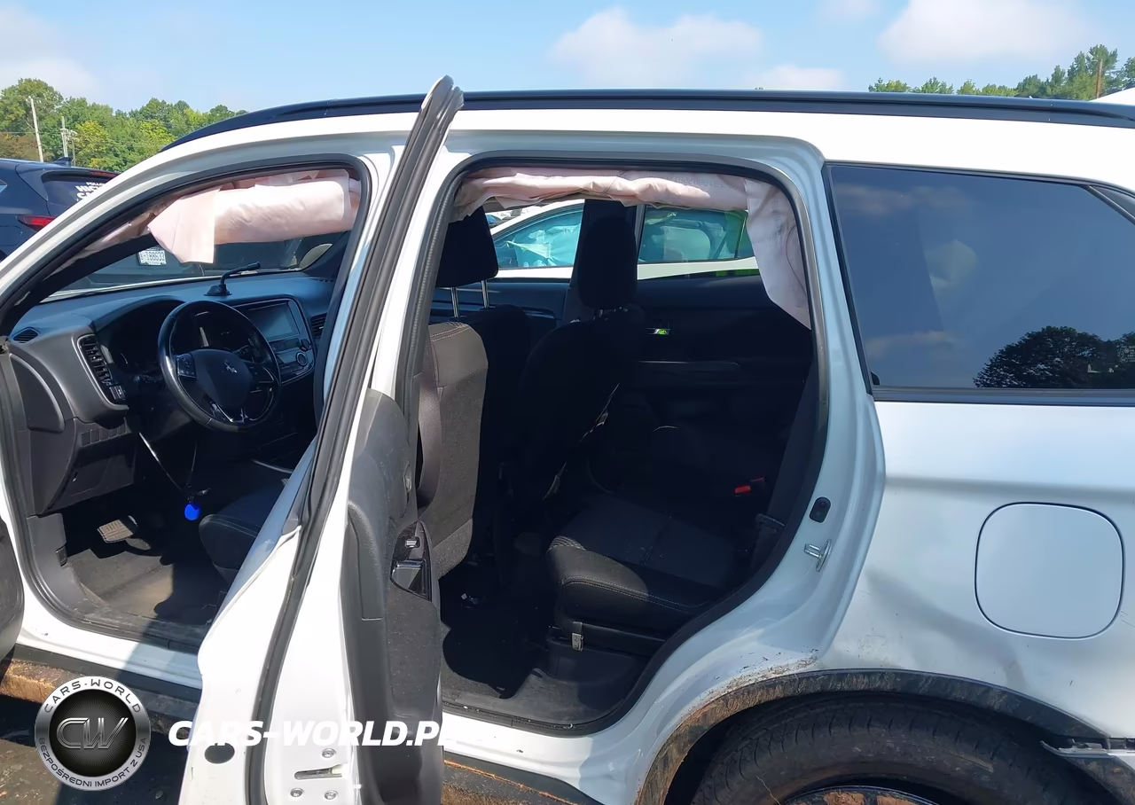 2018 Mitsubishi Outlander Le VIN:JA4AD3A37JZ019249 - 8