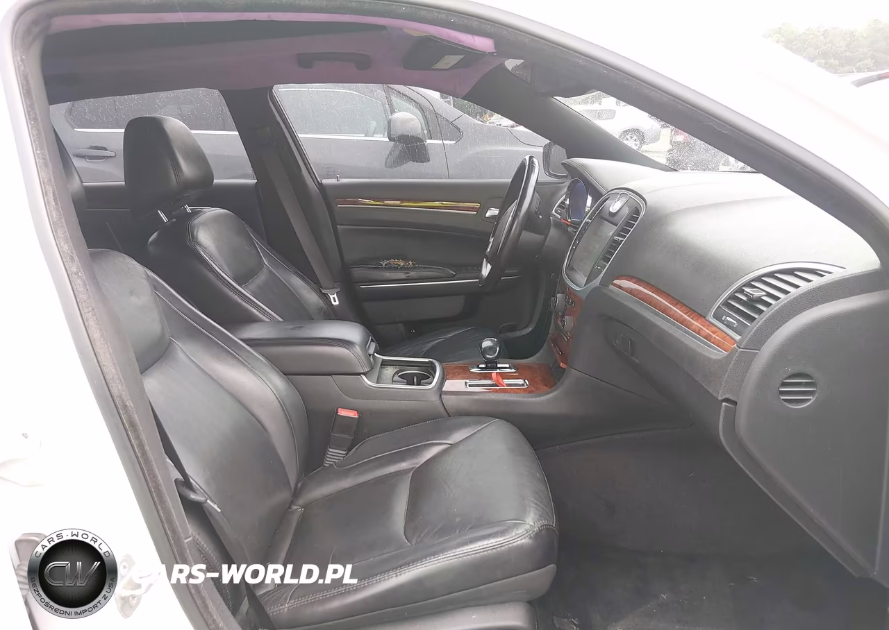 2014 Chrysler 300 VIN:2C3CCAAG7EH323720 - 5