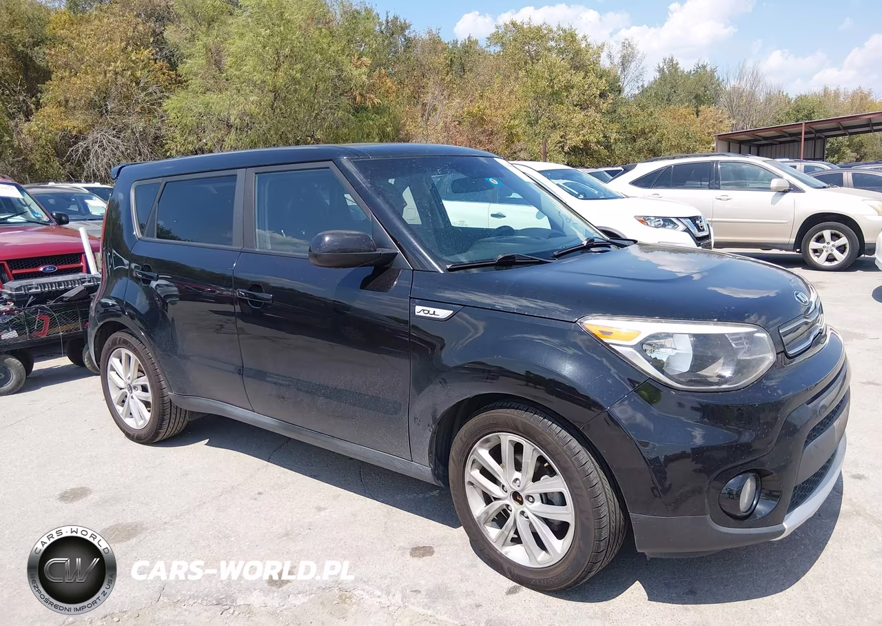 2018 Kia Soul + VIN:KNDJP3A56J7506646 - 13