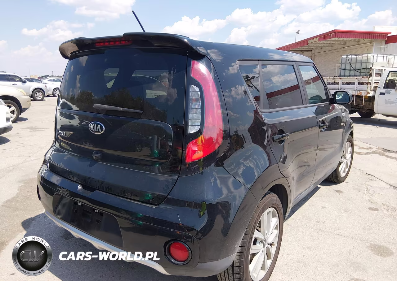2018 Kia Soul + VIN:KNDJP3A56J7506646 - 4