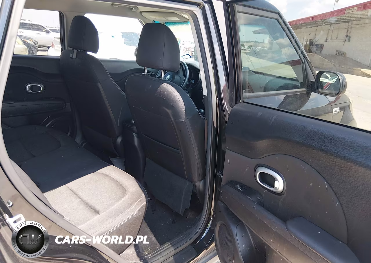 2018 Kia Soul + VIN:KNDJP3A56J7506646 - 8