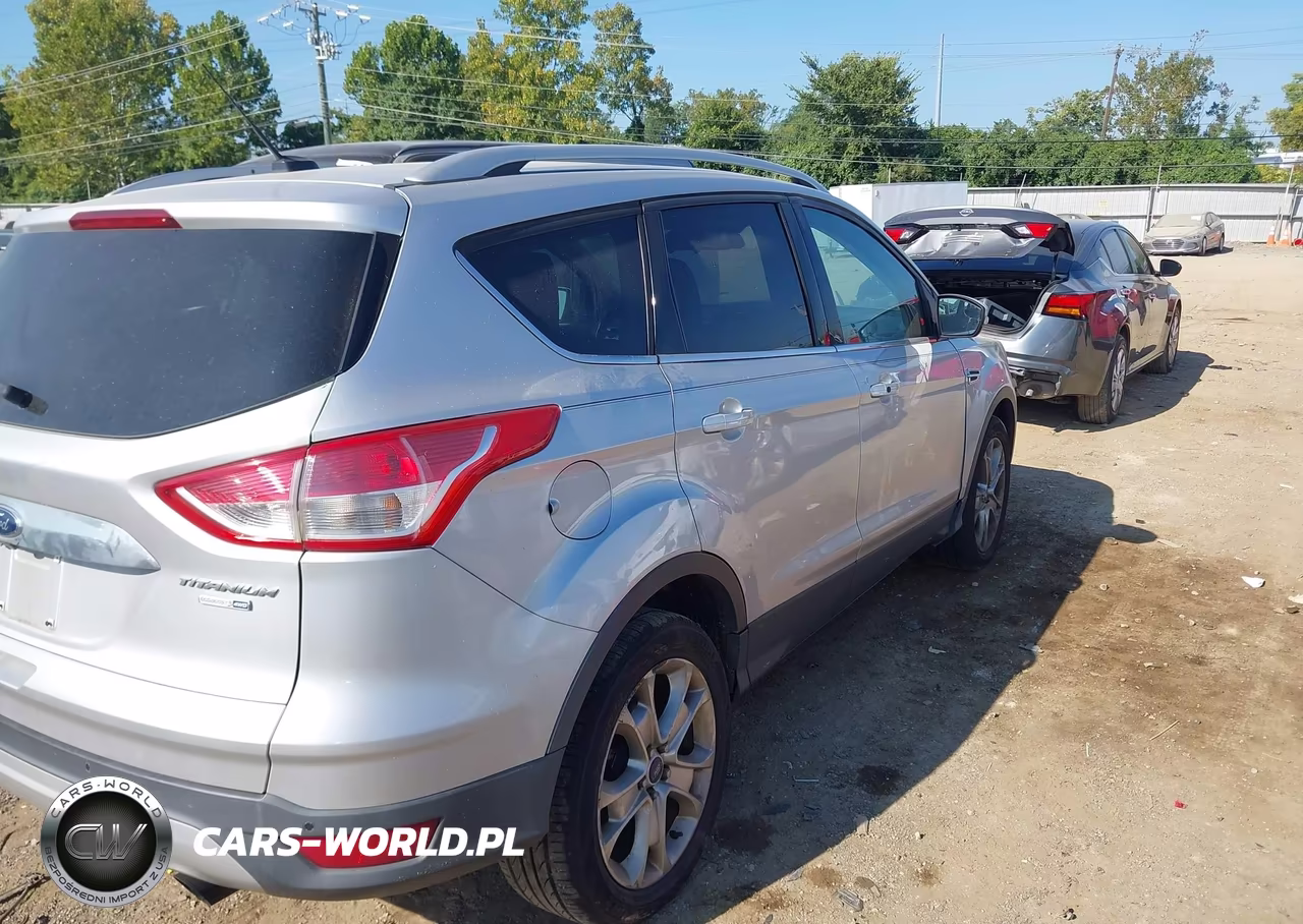 2014 Ford Escape Titanium VIN:1FMCU9J92EUE37657 - 4