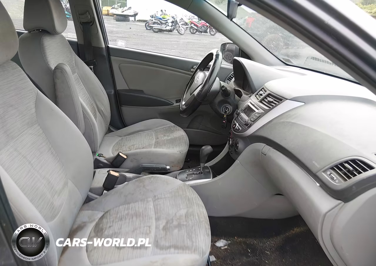 2015 Hyundai Accent Gls VIN:KMHCT4AE3FU799050 - 5