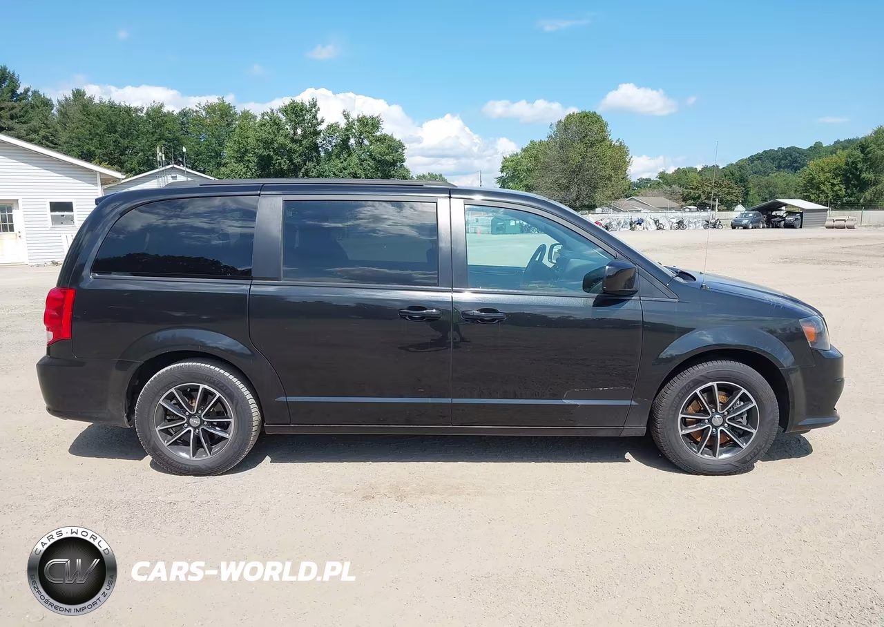 2018 Dodge Grand Caravan Se Plus VIN:2C4RDGBG4JR356439 - 13
