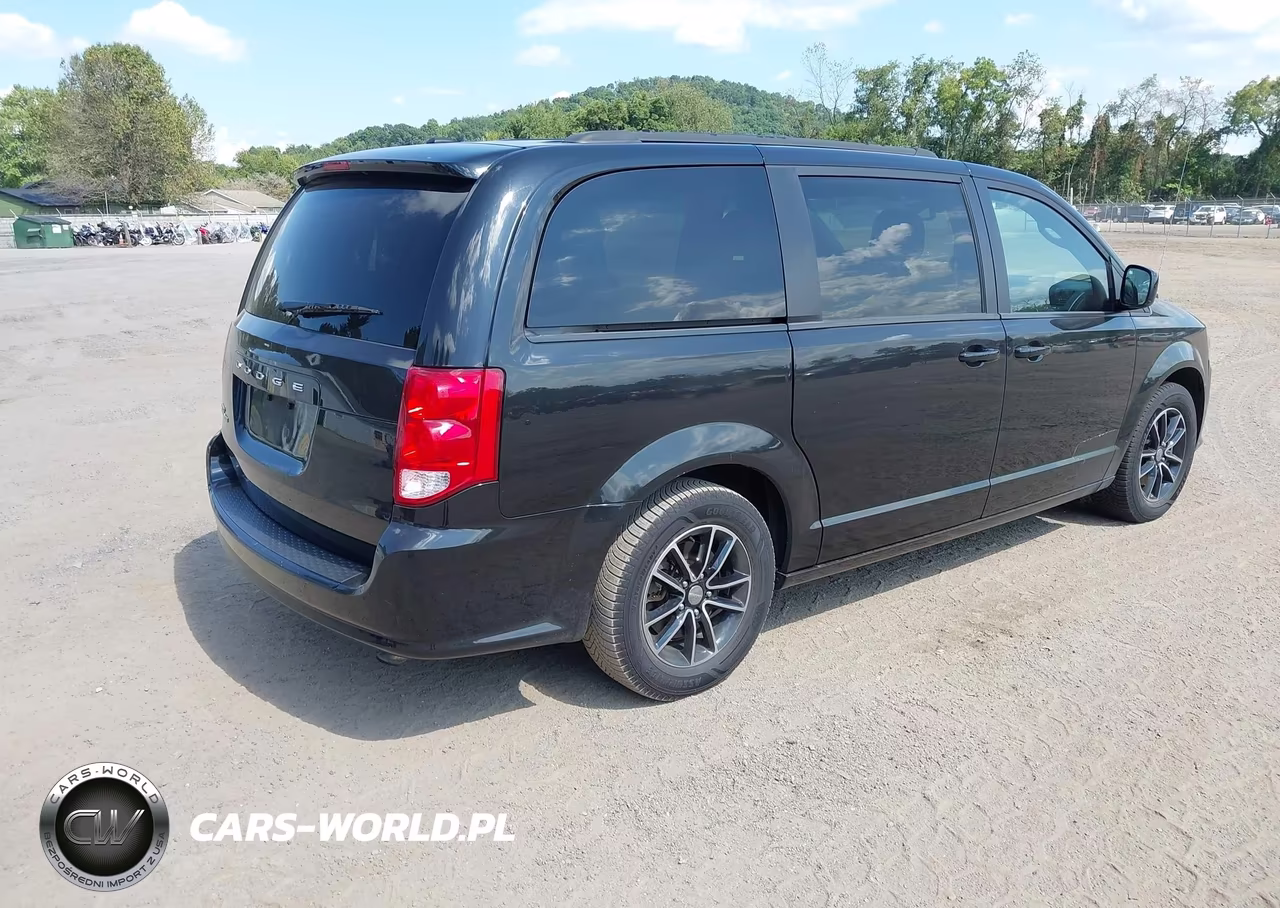 2018 Dodge Grand Caravan Se Plus VIN:2C4RDGBG4JR356439 - 4