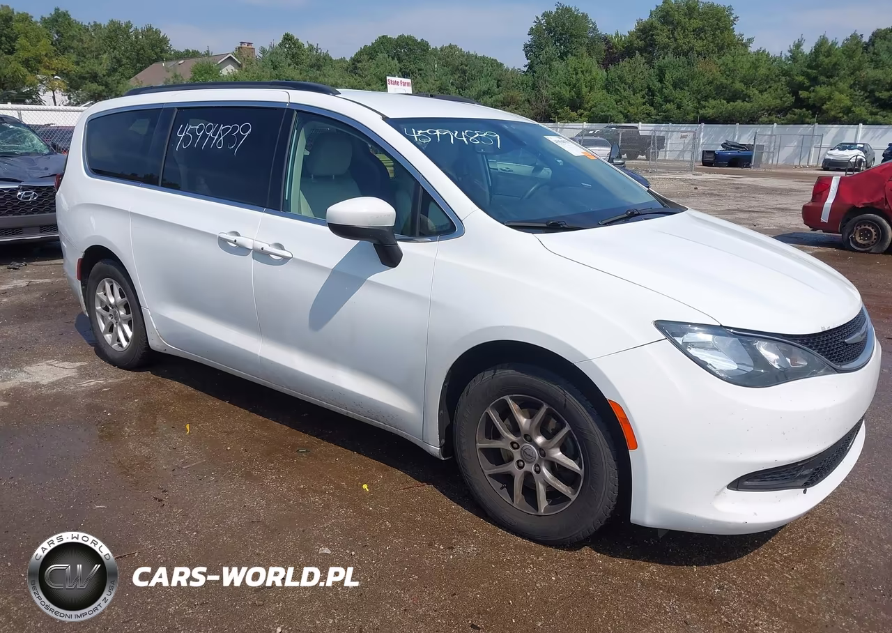 2021 Chrysler Voyager Lxi – zdjęcie 1 z 16