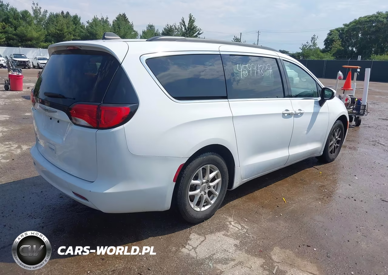2021 Chrysler Voyager Lxi VIN:2C4RC1DG0MR505365 - 4