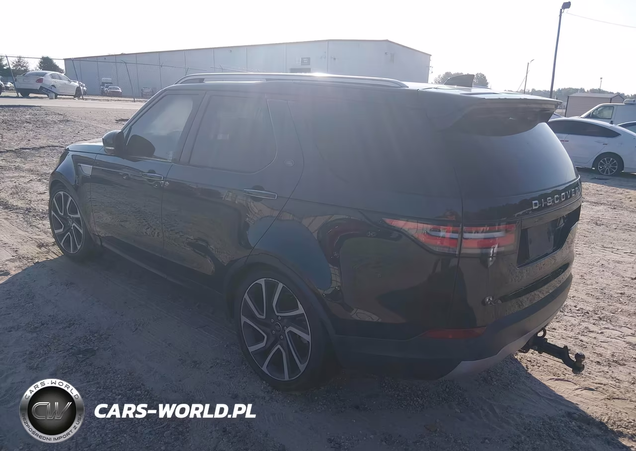 2018 Land Rover Discovery Hse Luxury VIN:SALRT2RV2JA059872 - 3