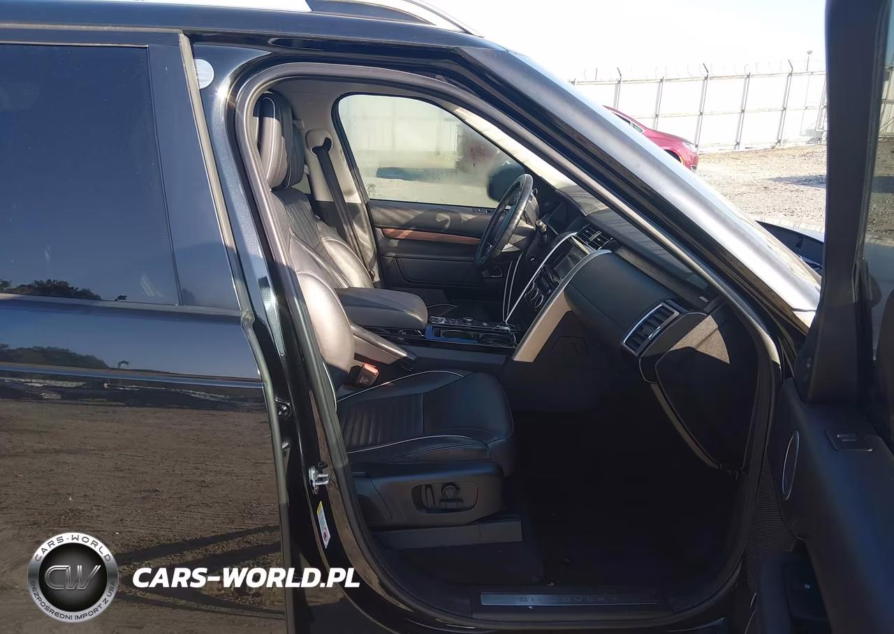 2018 Land Rover Discovery Hse Luxury VIN:SALRT2RV2JA059872 - 5