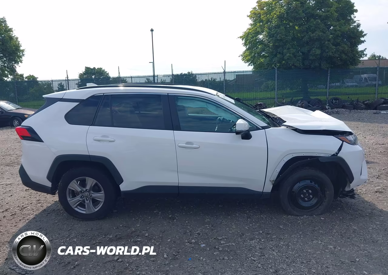 2024 Toyota Rav4 Xle VIN:2T3P1RFV6RC405356 - 12