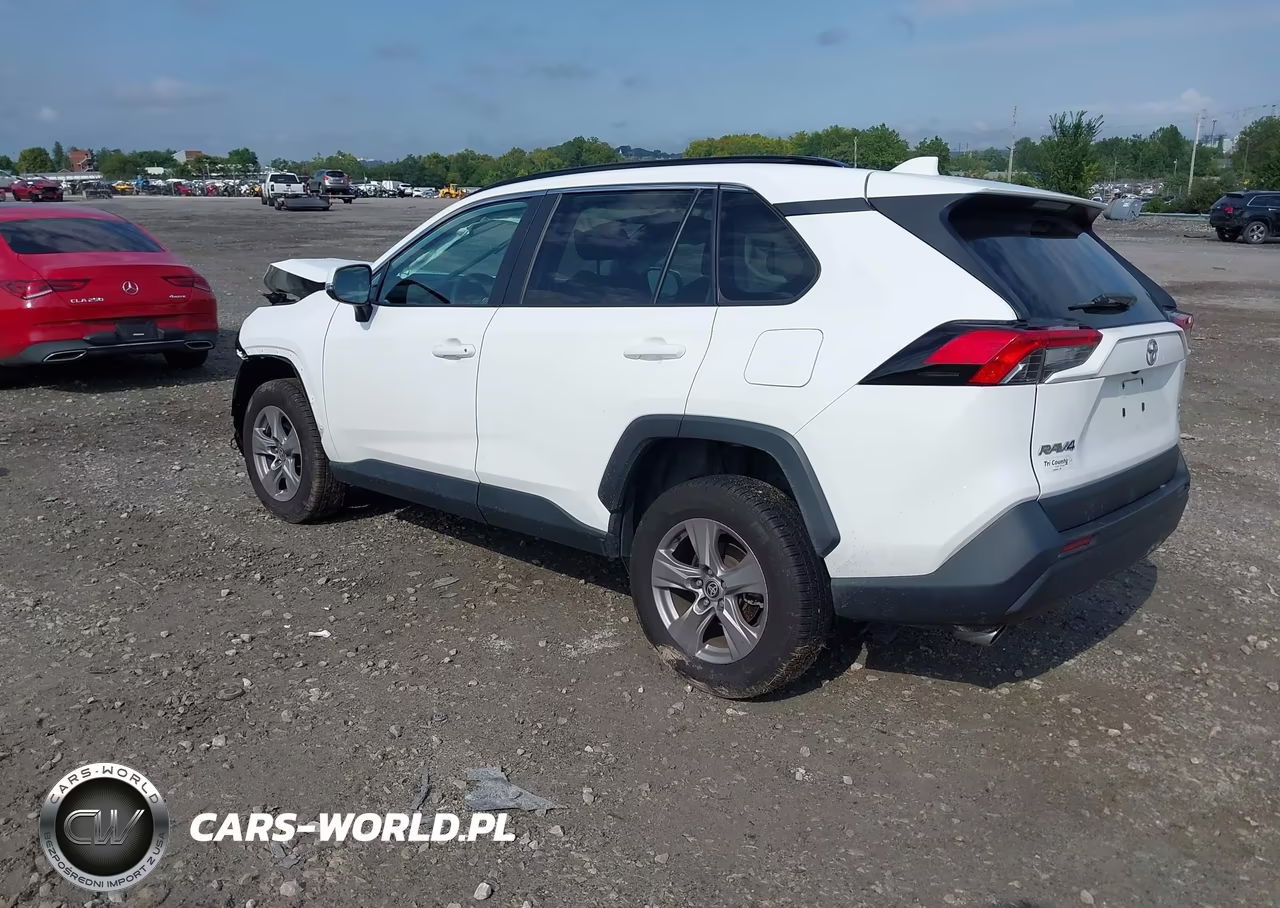 2024 Toyota Rav4 Xle VIN:2T3P1RFV6RC405356 - 3