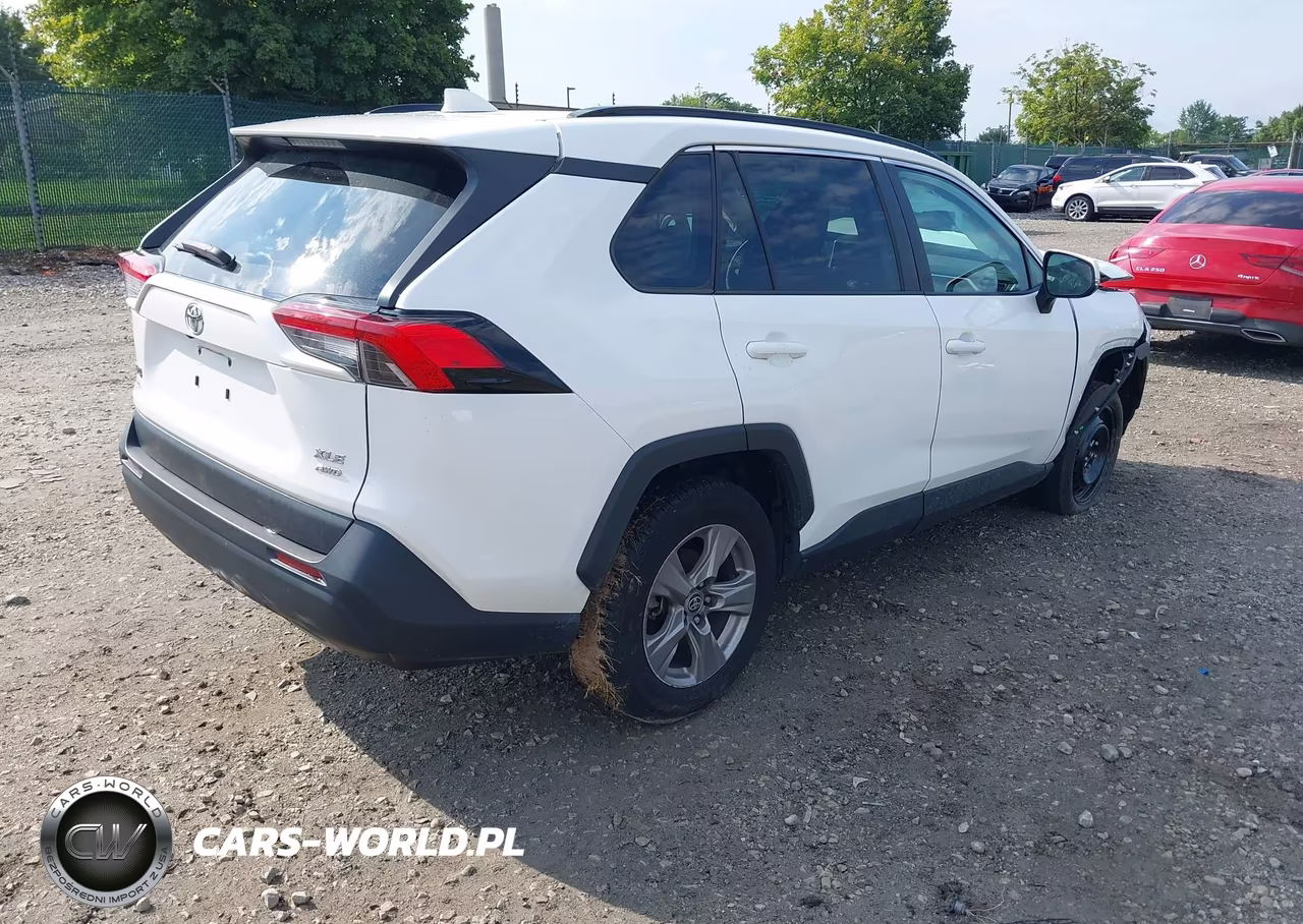 2024 Toyota Rav4 Xle VIN:2T3P1RFV6RC405356 - 4