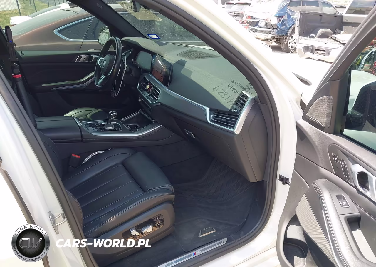 2019 BMW X5 xDrive50I VIN:5UXJU2C56KLN67700 - 5
