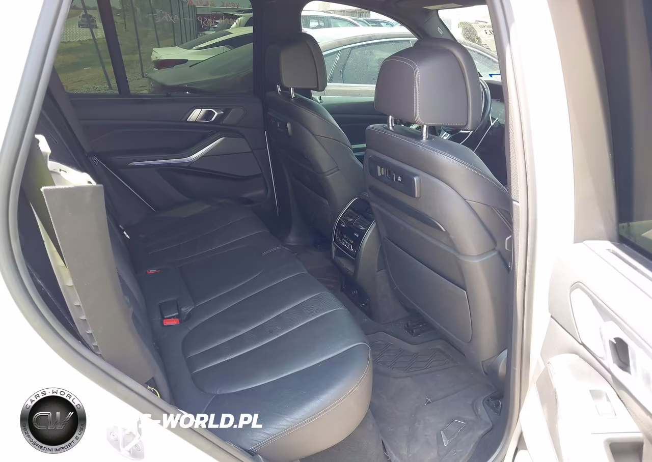 2019 BMW X5 xDrive50I VIN:5UXJU2C56KLN67700 - 8