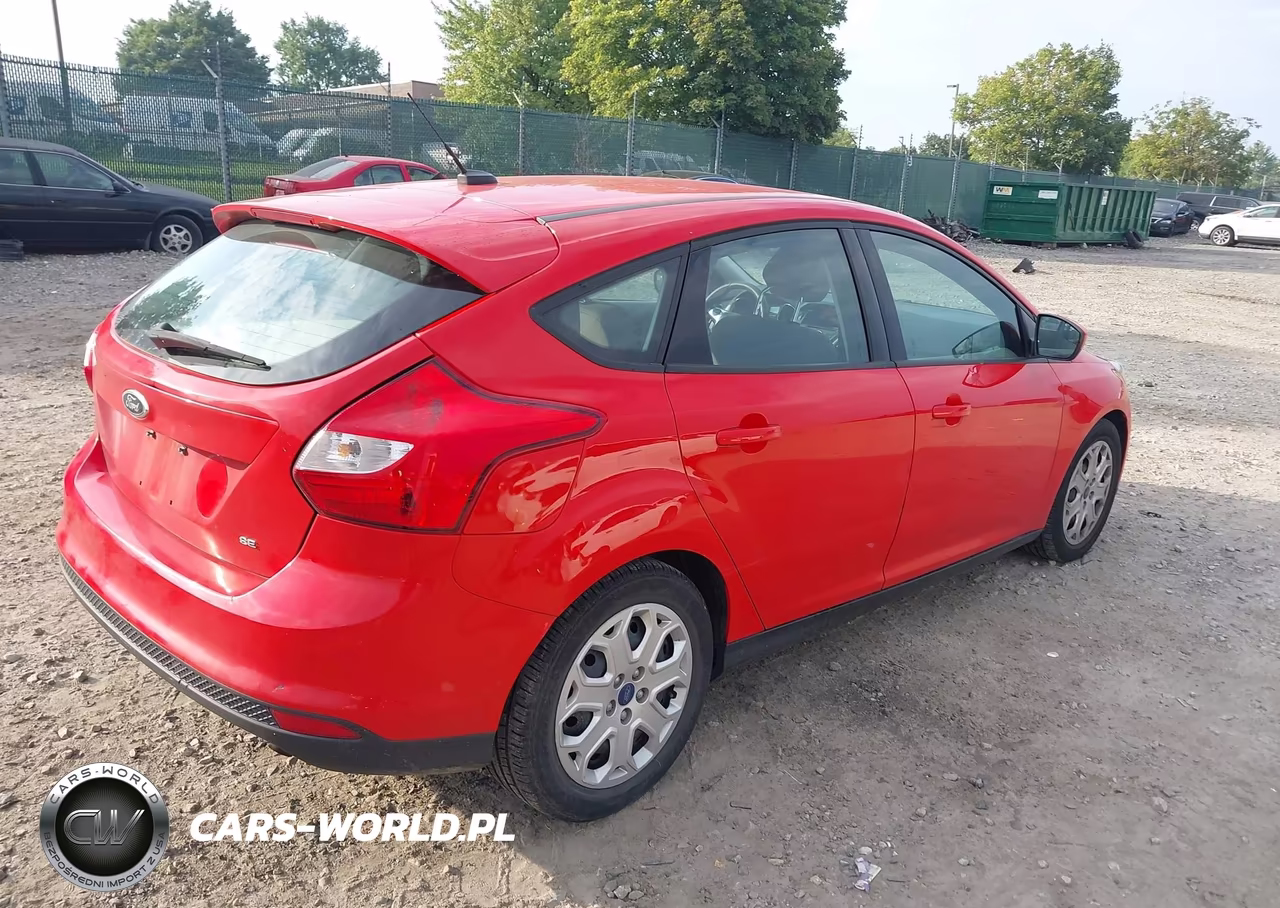 2012 Ford Focus Se VIN:1FAHP3K21CL289008 - 4