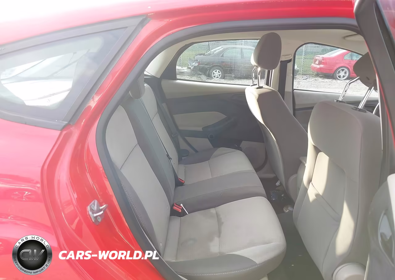 2012 Ford Focus Se VIN:1FAHP3K21CL289008 - 8