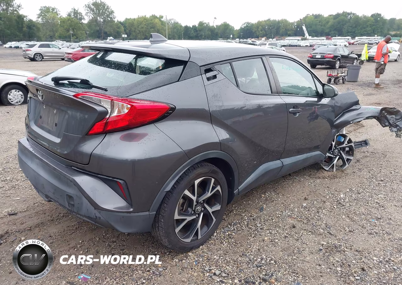 2019 Toyota C-Hr Xle VIN:NMTKHMBX6KR086335 - 4