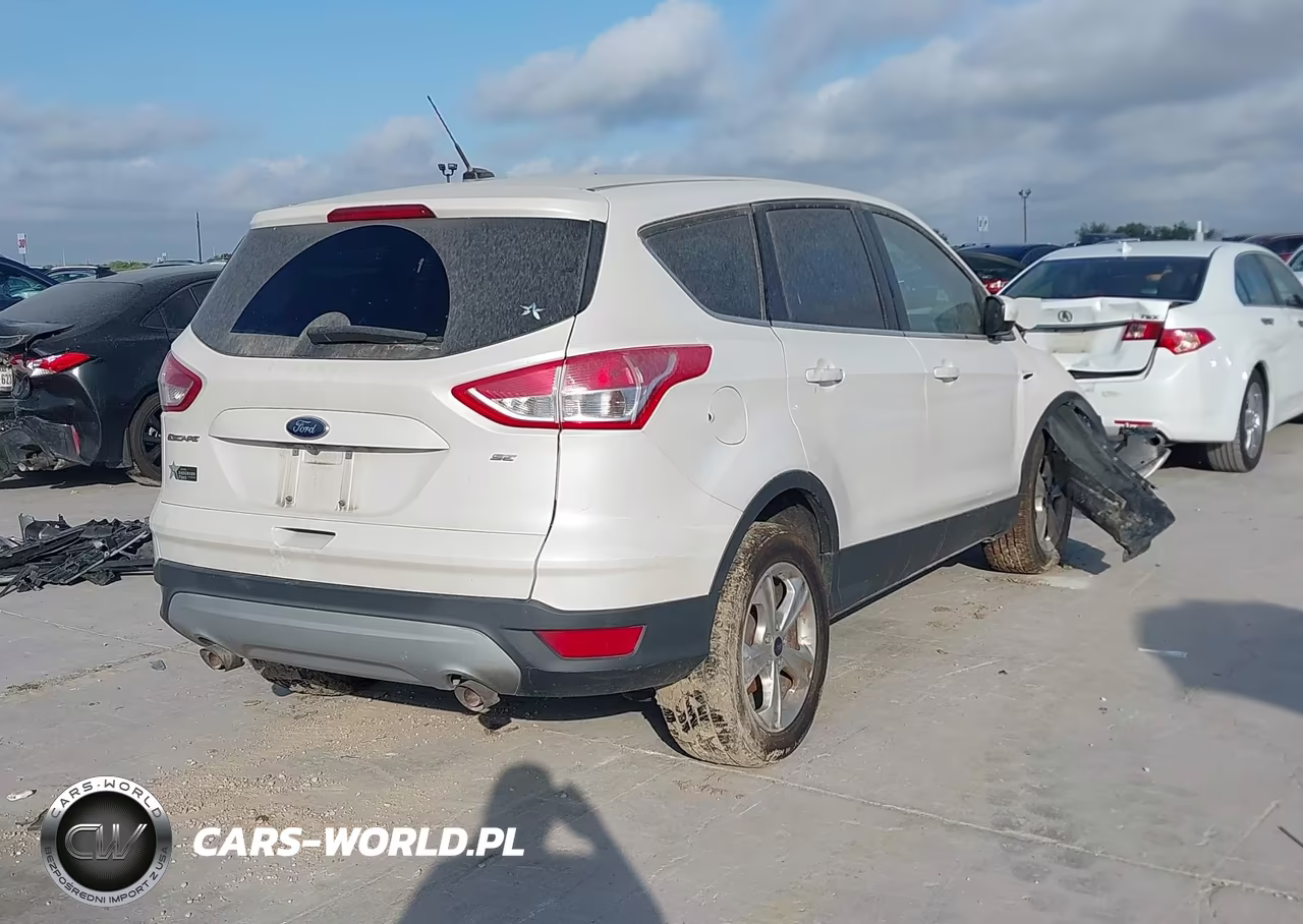 2016 Ford Escape Se VIN:1FMCU0G79GUC57466 - 4