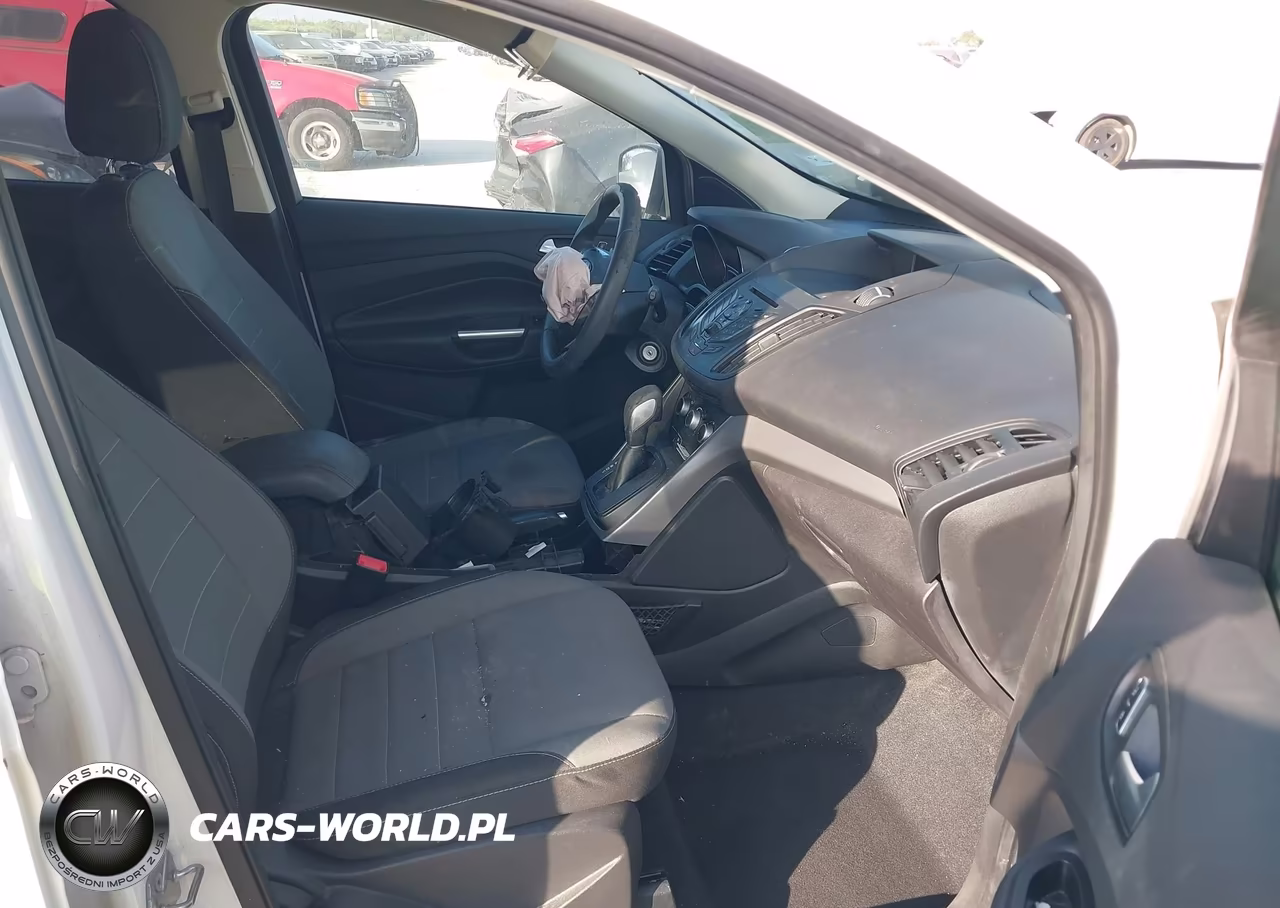 2016 Ford Escape Se VIN:1FMCU0G79GUC57466 - 5