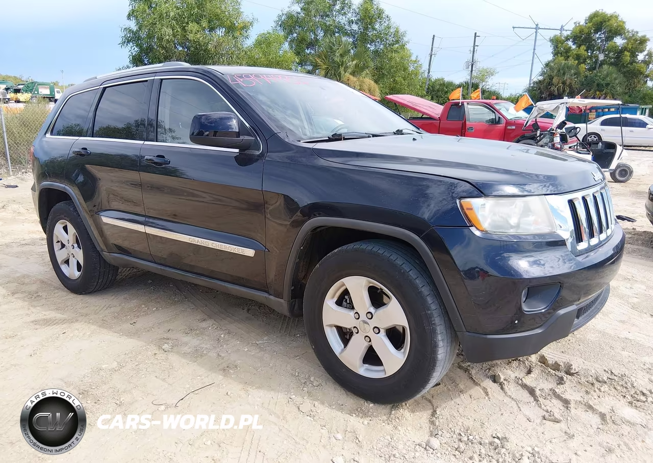 2011 Jeep Grand Cherokee Laredo – zdjęcie 1 z 12