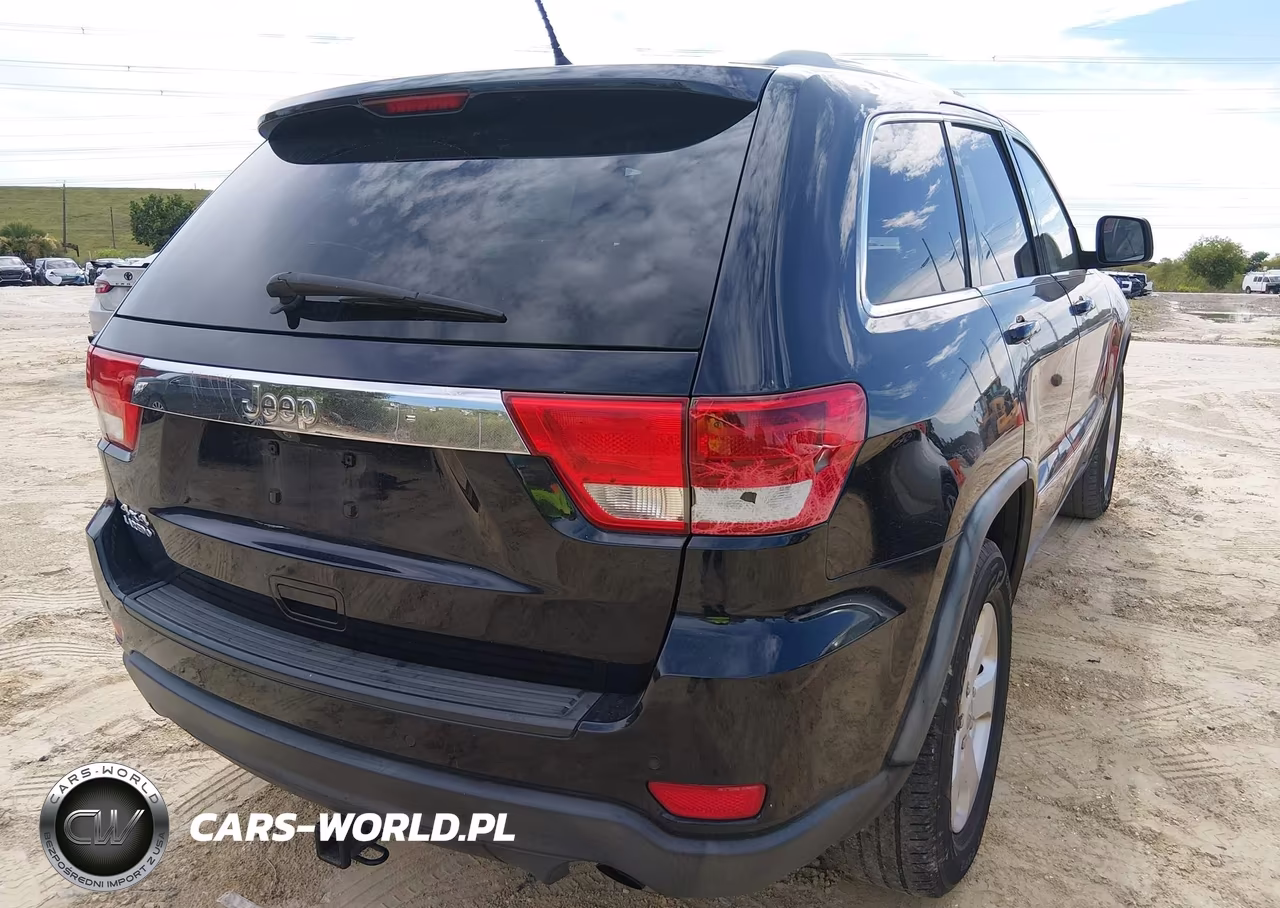 2011 Jeep Grand Cherokee Laredo VIN:1J4RR4GG3BC656180 - 6