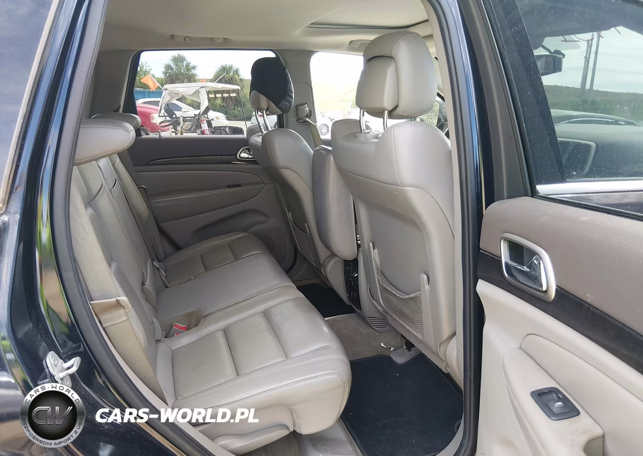 2011 Jeep Grand Cherokee Laredo VIN:1J4RR4GG3BC656180 - 8