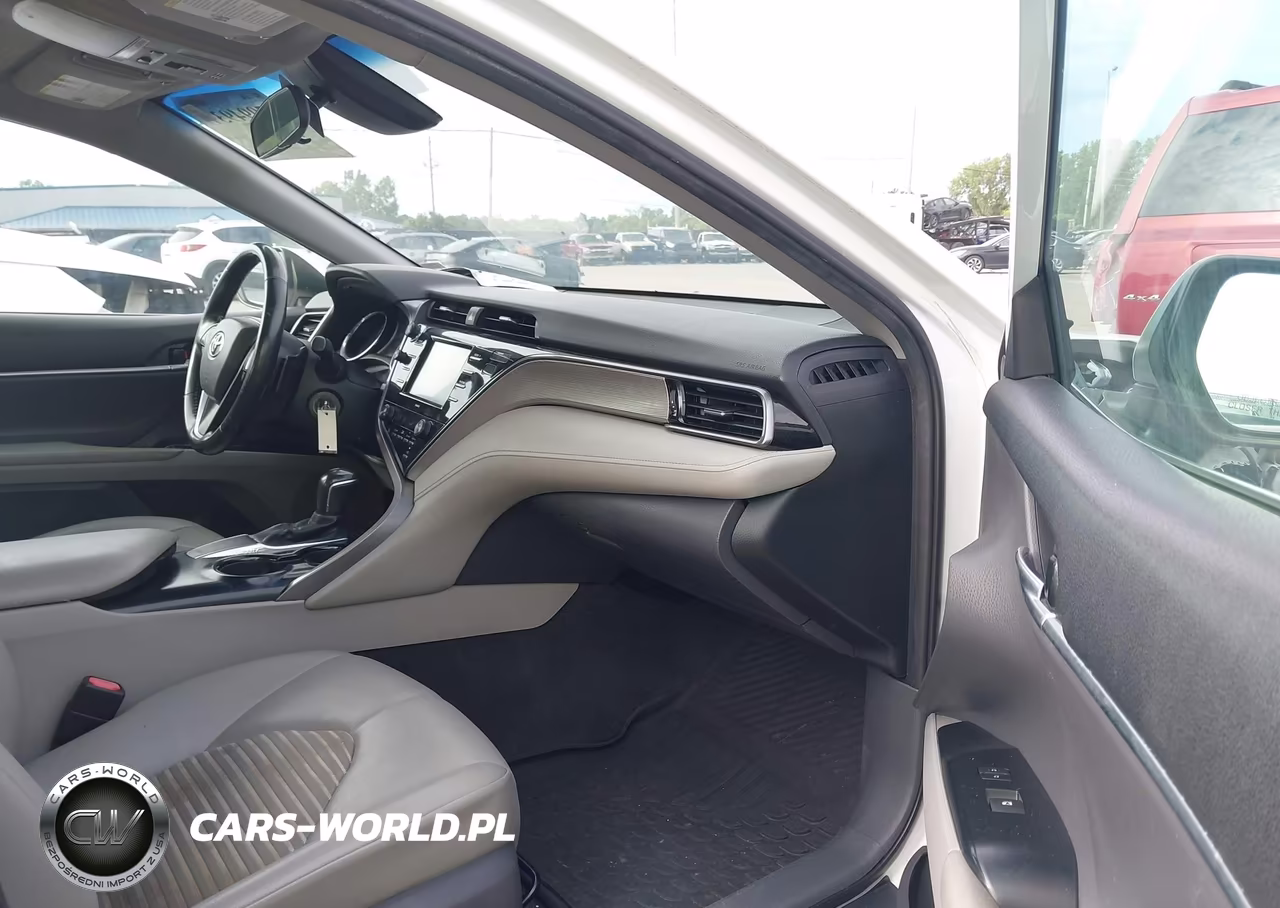 2020 Toyota Camry Se VIN:4T1G11AK1LU334046 - 5