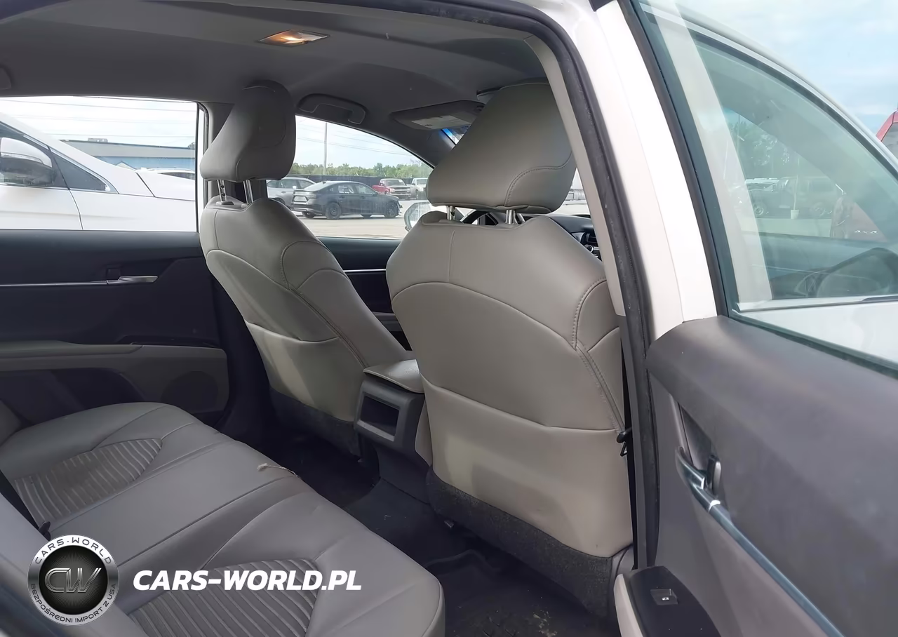 2020 Toyota Camry Se VIN:4T1G11AK1LU334046 - 8