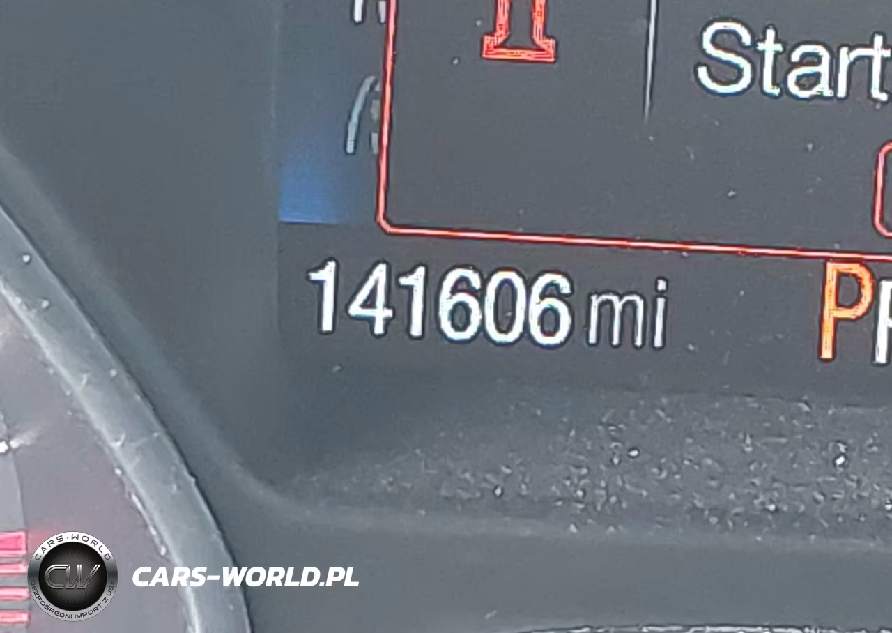 2018 Ford Escape Titanium VIN:1FMCU9J99JUC62138 - 16