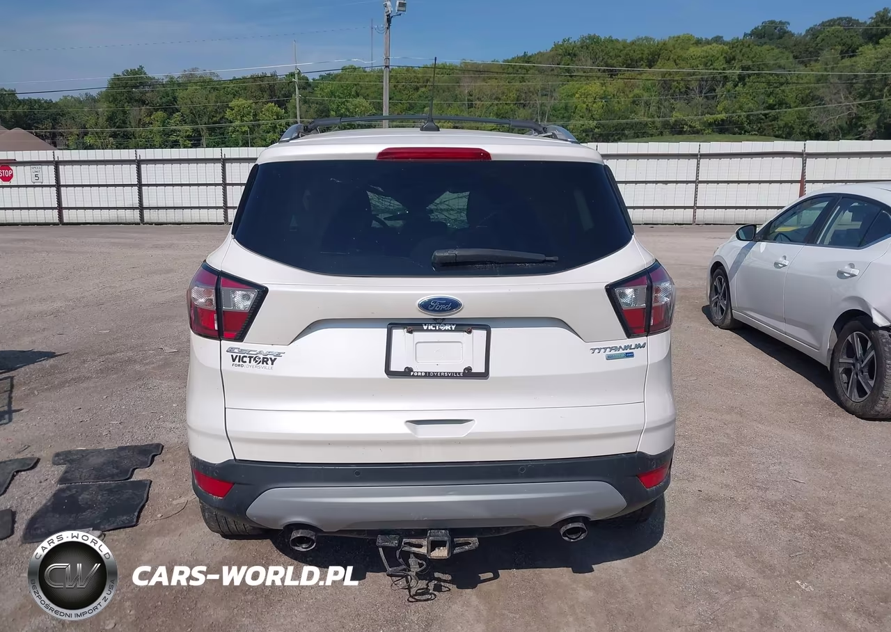 2018 Ford Escape Titanium VIN:1FMCU9J99JUC62138 - 17