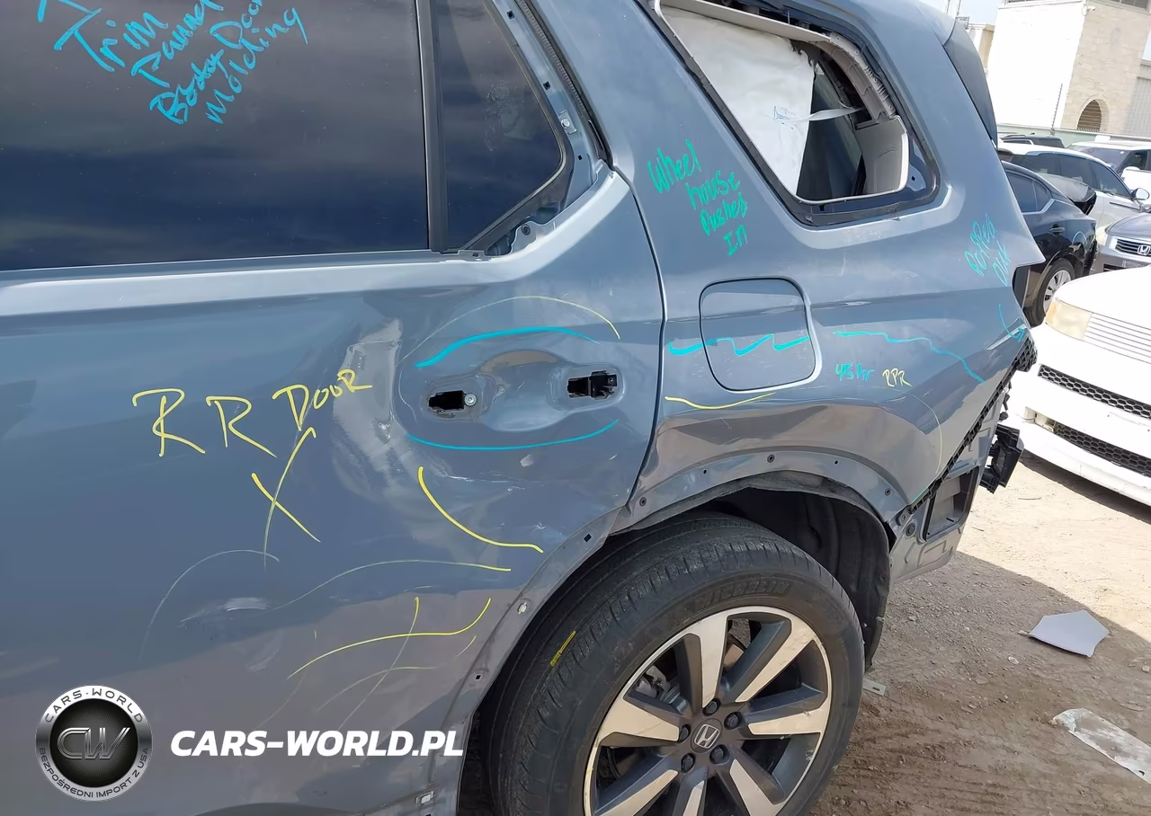 2024 Honda Pilot Touring VIN:5FNYG2H70RB007590 - 6